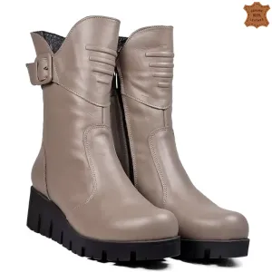 Дамски ежедневни боти във визон на удобна платформ... Дамски ежедневни боти във визон на удобна платформ...