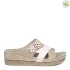 Бежови дамски анатомични чехли на платформа 154161-2 Beige