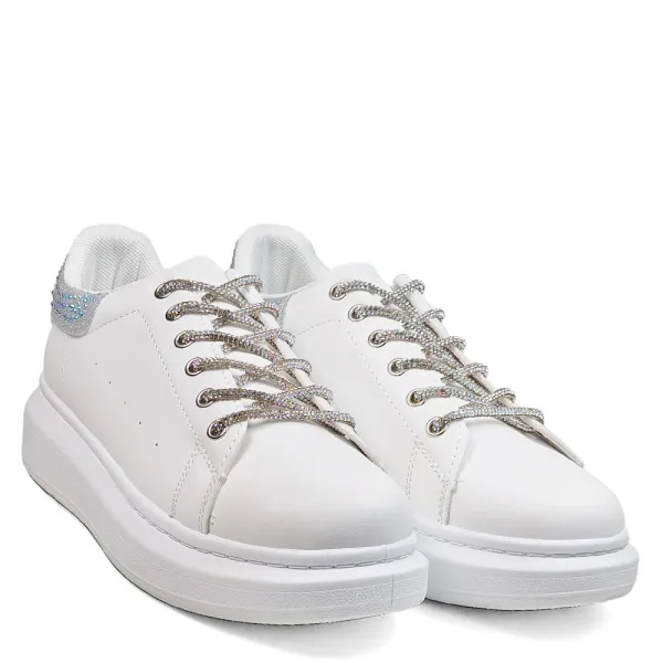 Бели дамски маратонки с ефектни връзки D2246-2 White/Silver