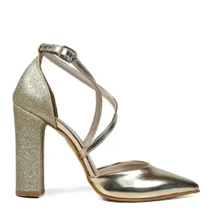 Официални дамски сандали в златно от еко кожа и са... Официални дамски сандали в златно от еко кожа и са...