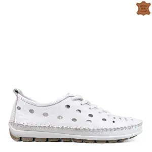 Равни летни дамски обувки в бяло 2023161-2... Равни летни дамски обувки в бяло 2023161-2...