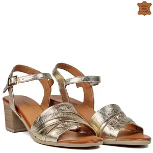 Дамски кожени сандали в златисто със среден ток N2... Дамски кожени сандали в златисто със среден ток N2...